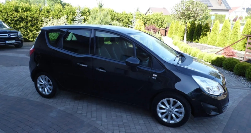 Opel Meriva cena 22900 przebieg: 138000, rok produkcji 2013 z Mogilno małe 562